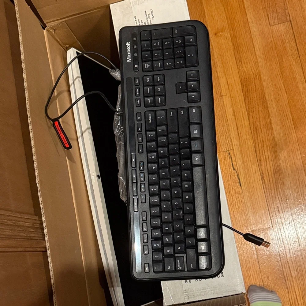 Keyboard wired